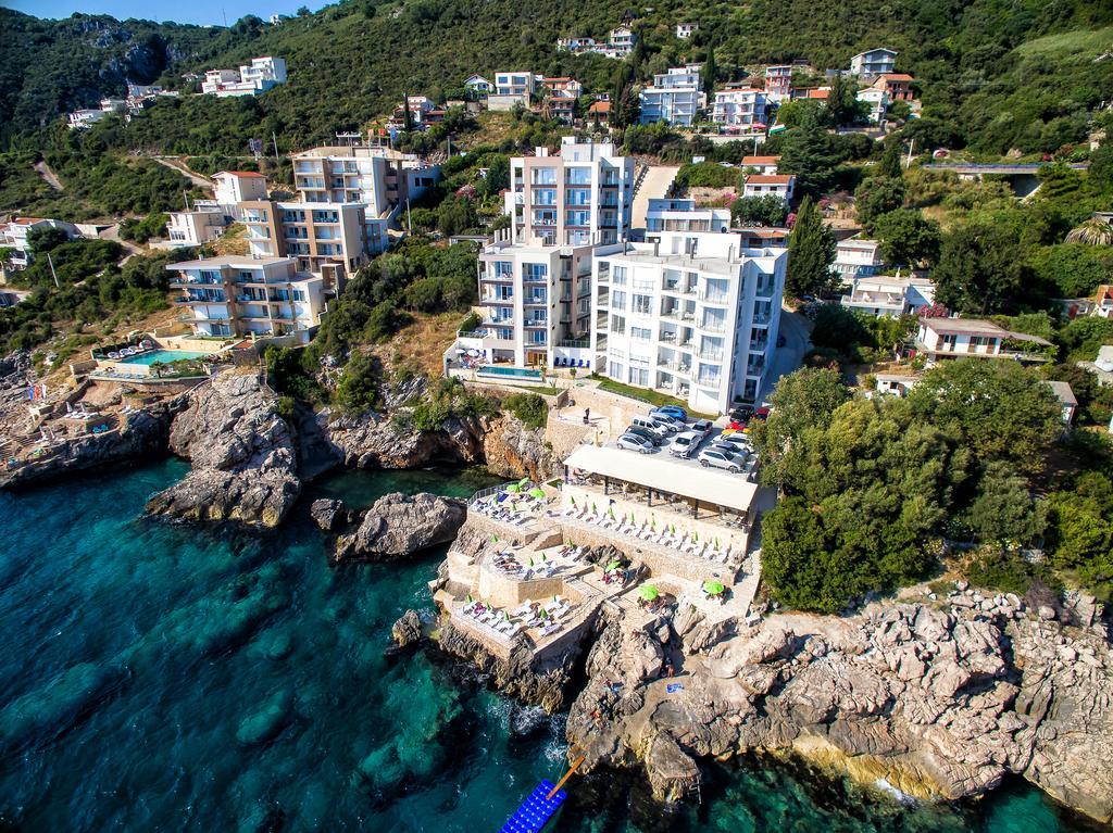 Nautilus Apartments Добра вода Екстериор снимка