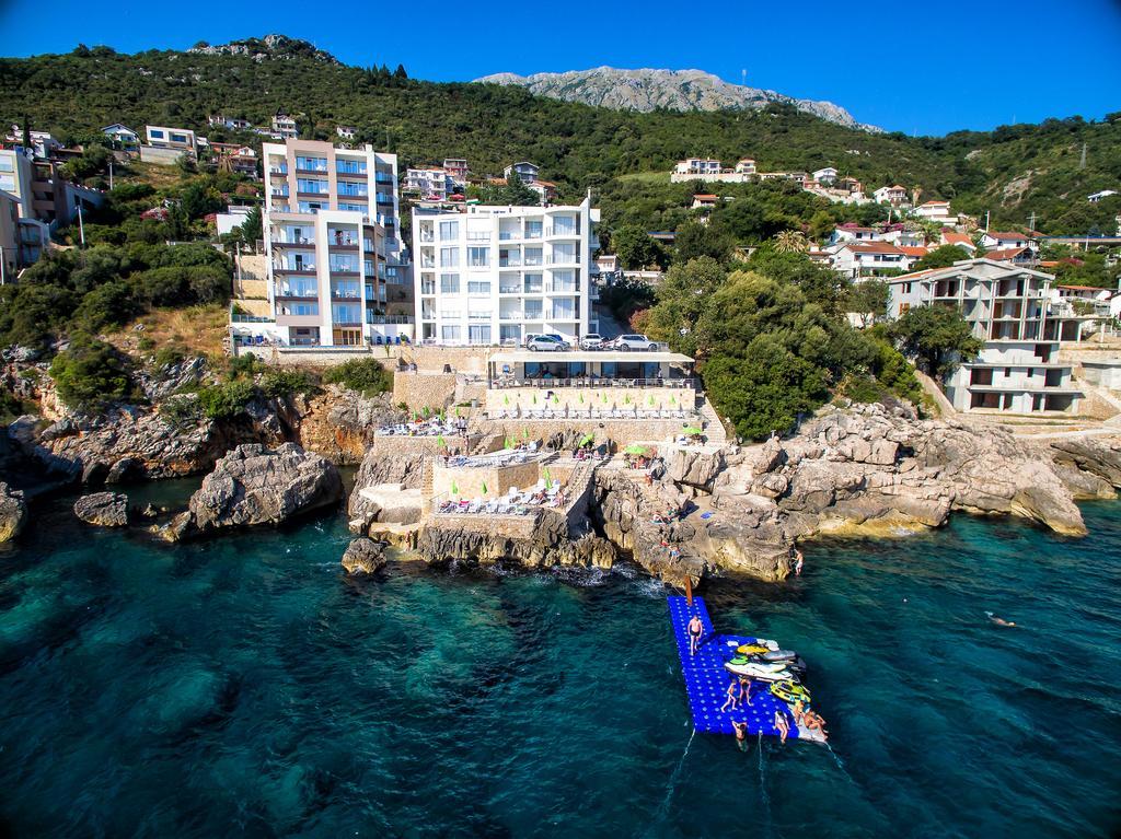 Nautilus Apartments Добра вода Екстериор снимка